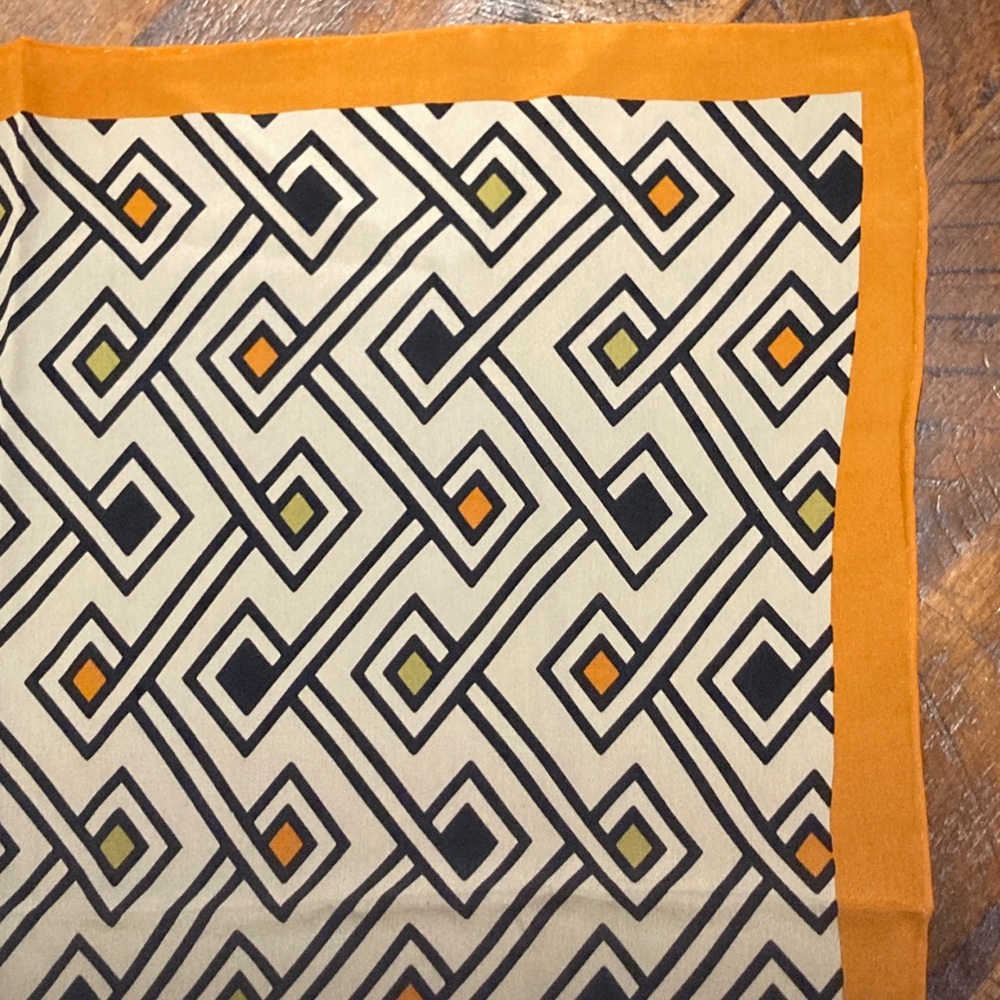 Sam Hilu scarf Fall Colors 100% silk 34”